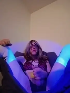 Steph_Excitable Show Webcam