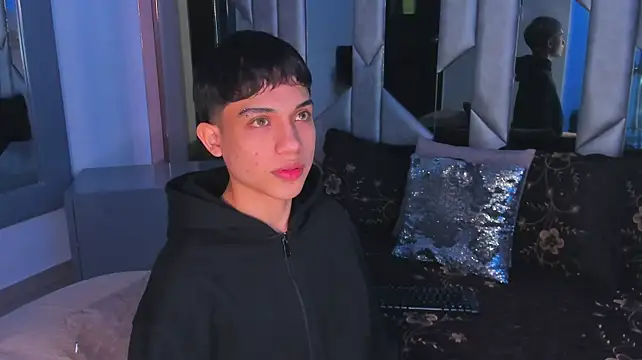 Chat XXX en directo de Sebax_Young