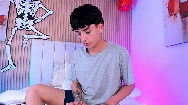 Filiph_Sterliing Adlı Modelin Canlı XXX Sohbeti