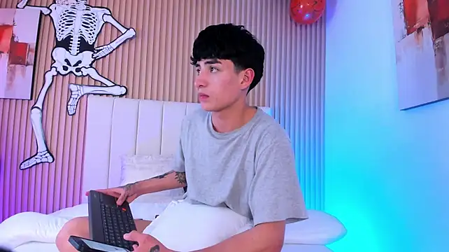 XXX chat uživo modela Filiph_Sterliing