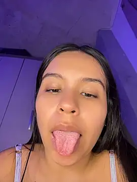 Paola05_n Live XXX chat