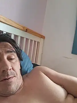 Jizzma13 XXX чат на живо