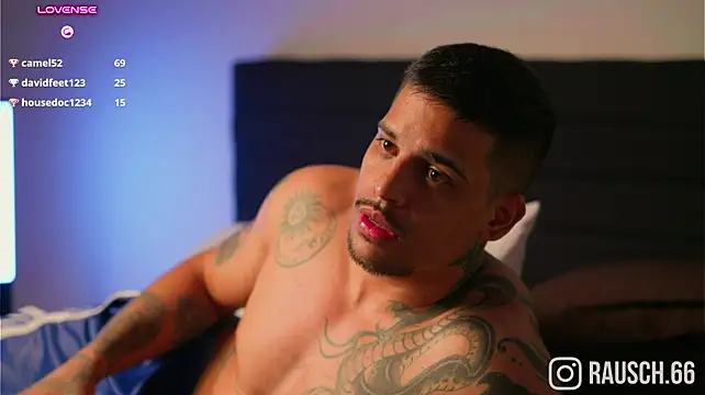 XXX chat uživo modela rausch77