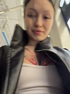 XXX chat uživo modela EliteBitch