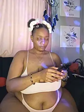 แชท XXX สดของ CocoBootyyy