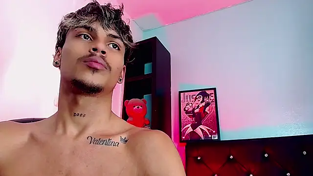 Angel_foxc13 即時 XXX 聊天