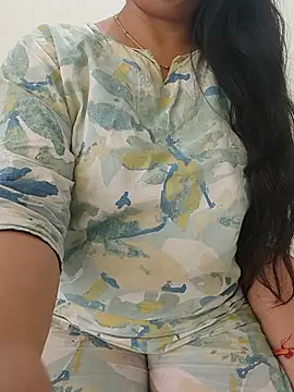 ritika_kushwaha's Live XXX Chat
