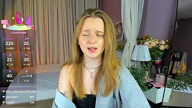 Rina_Panic Chat XXX in diretta
