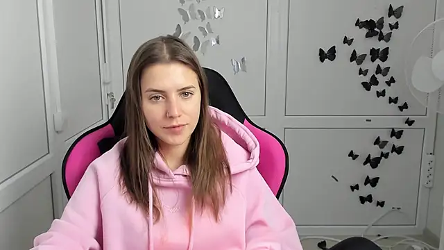SoftBloomMira live XXX chat