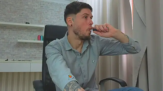 JonahShaw – Live XXX-chat
