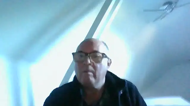 naughtygrandad1 Show in webcam