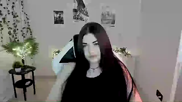 TinsleyPeach live XXX chat
