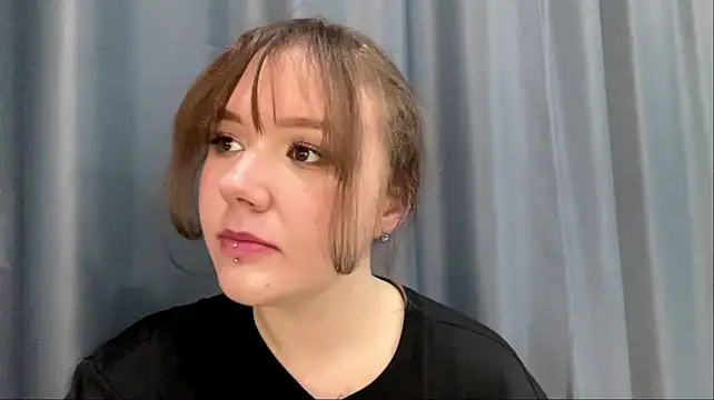 kseniyatemia Adlı Modelin Canlı XXX Sohbeti