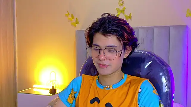 แชท XXX สดของ Derek_Sinn
