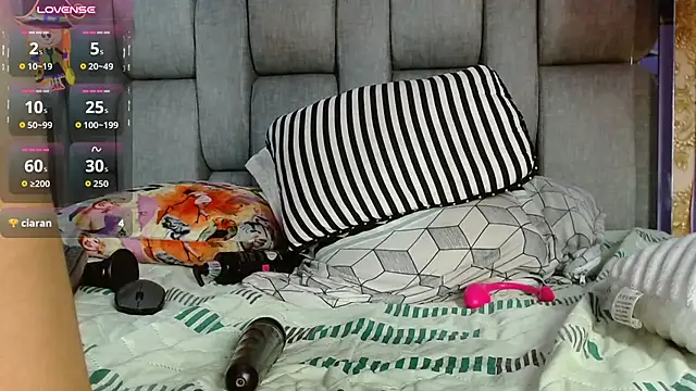 Miia_Rosee_ Chat XXX in diretta
