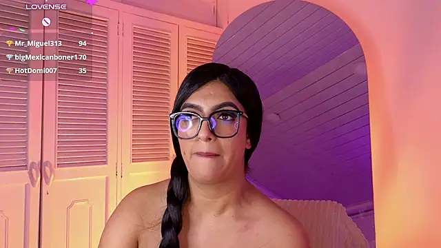دردشة Sara_Blazee الجنسية المباشرة