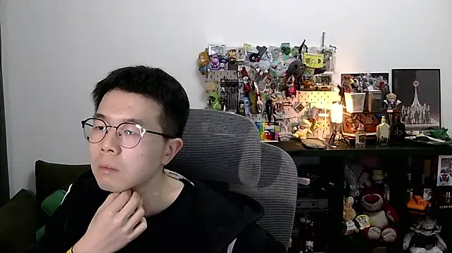Adzard65 现场XXX聊天