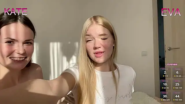Chat XXX Live DoublleTroubleX
