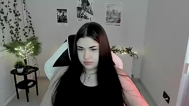 TinsleyPeach Adlı Modelin Canlı XXX Sohbeti
