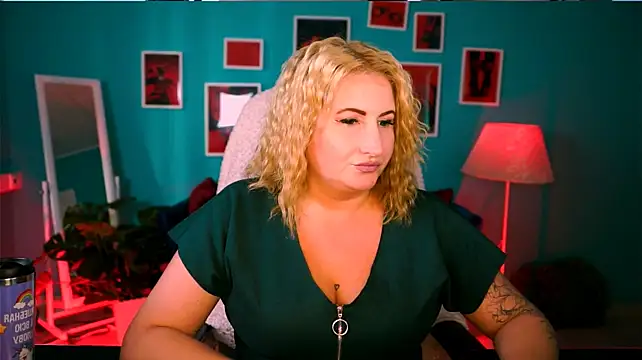 Chat XXX ao vivo de VictoriaDaniel