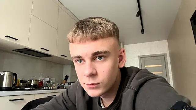 SoloFury Live XXX-chat
