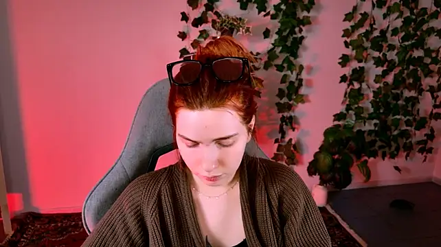 AliceCUNTach's Live XXX Chat