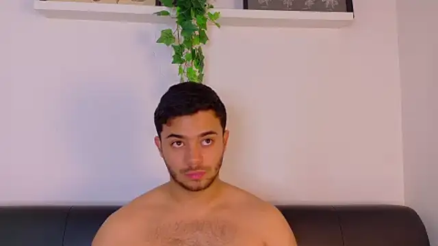 TylerWest_ Adlı Modelin Canlı XXX Sohbeti