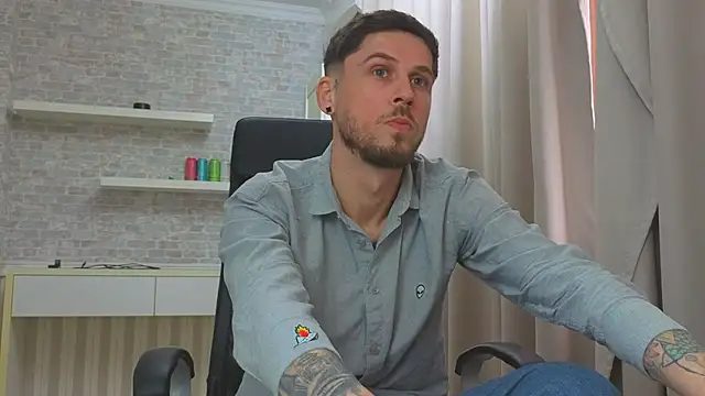Chat XXX ao vivo de JonahShaw