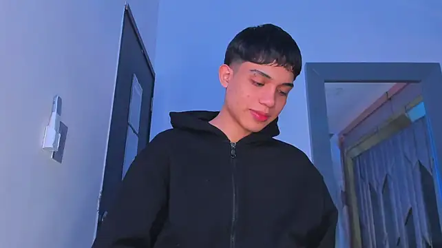 Chat XXX ao vivo de Sebax_Young