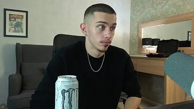 Chat +18 de KaydenDrew ao vivo