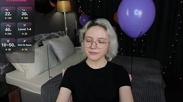 XXX chat uživo modela HottoKori