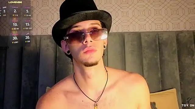 XXX chat uživo modela isaacblaze_