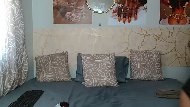 Chat XXX en directo de FreakyNubian