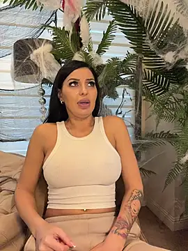 ReynaMorel live XXX chat