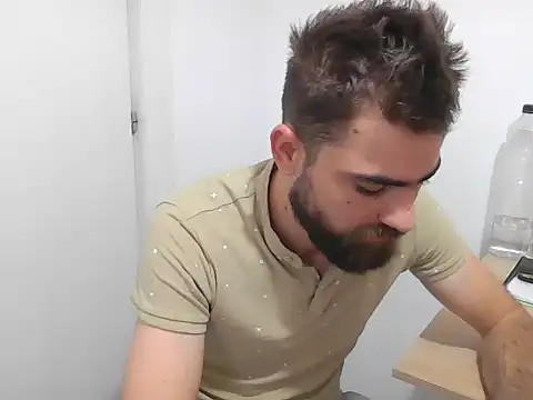 fodor34 – Naživo XXX chat