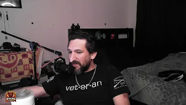 Chat XXX ao vivo de DevilPup75_