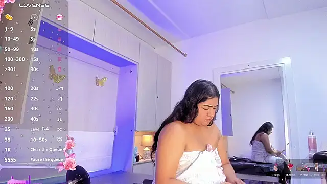 LilyWhitneyn Live XXX chat