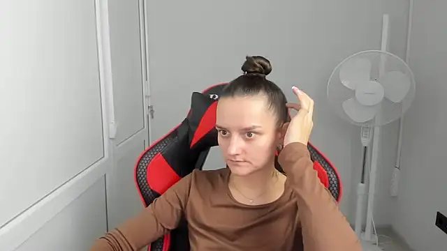 EveMoonveil live XXX chat