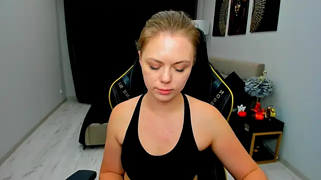 Strawberryen Live XXX chat