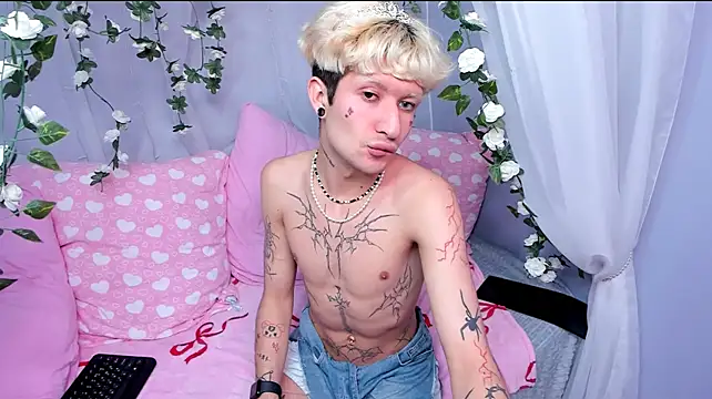 Chat +18 de FinnEcho ao vivo