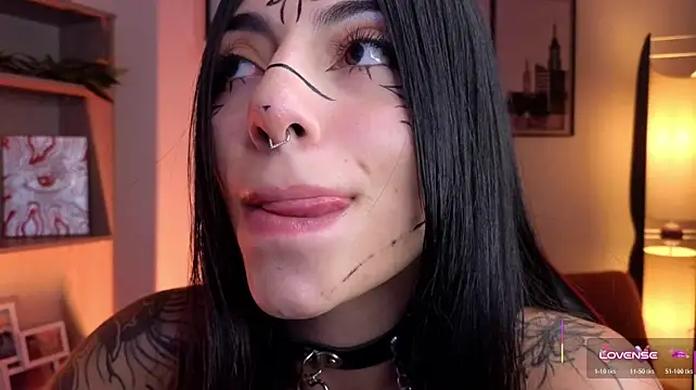 Chat +18 de Hollyxx_ ao vivo