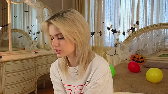 Chat +18 de MercedezTimbs ao vivo