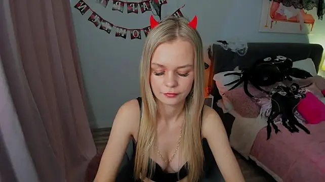 Chat +18 de MidnighteAura ao vivo