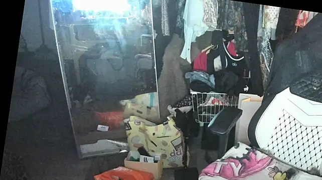 Motherbigbus' Webcam Show