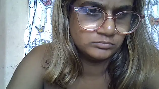 indianstrawberrylips4u's Live XXX Chat