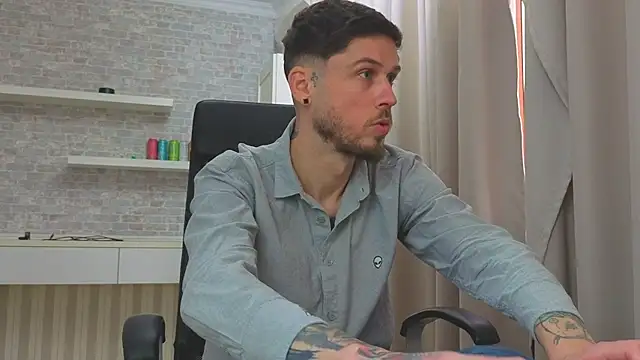 Živý XXX chat JonahShaw