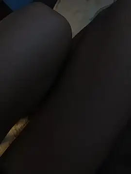 AriaVelvet_96 élő XXX-chatje