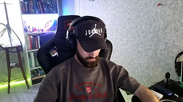 צ'אט XXX בשידור חי של _Serious_Man