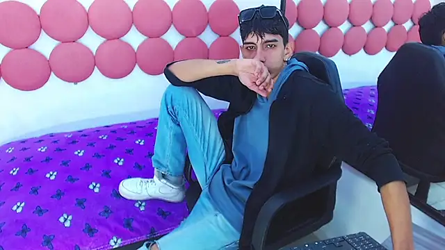 Drake_Jack Live XXX Chat