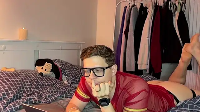 daniel-below Live XXX Chat